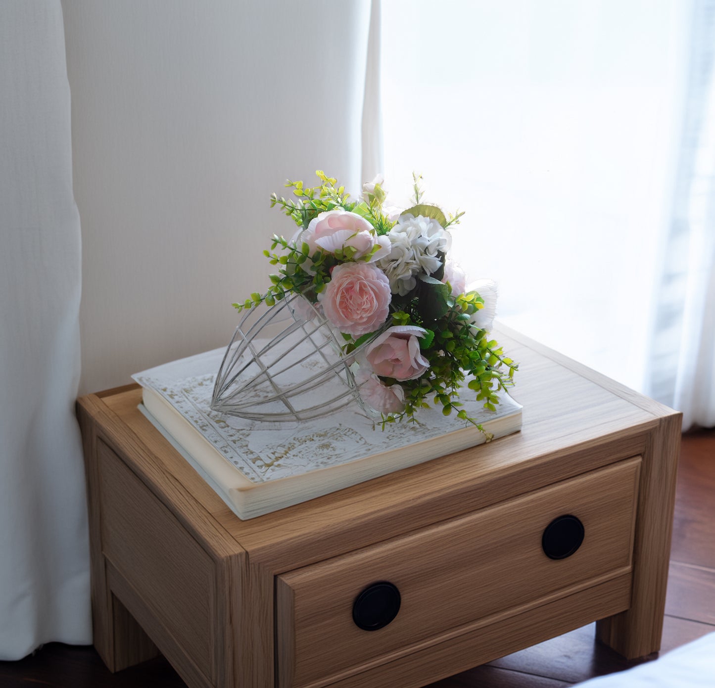 Composition de pivoines roses