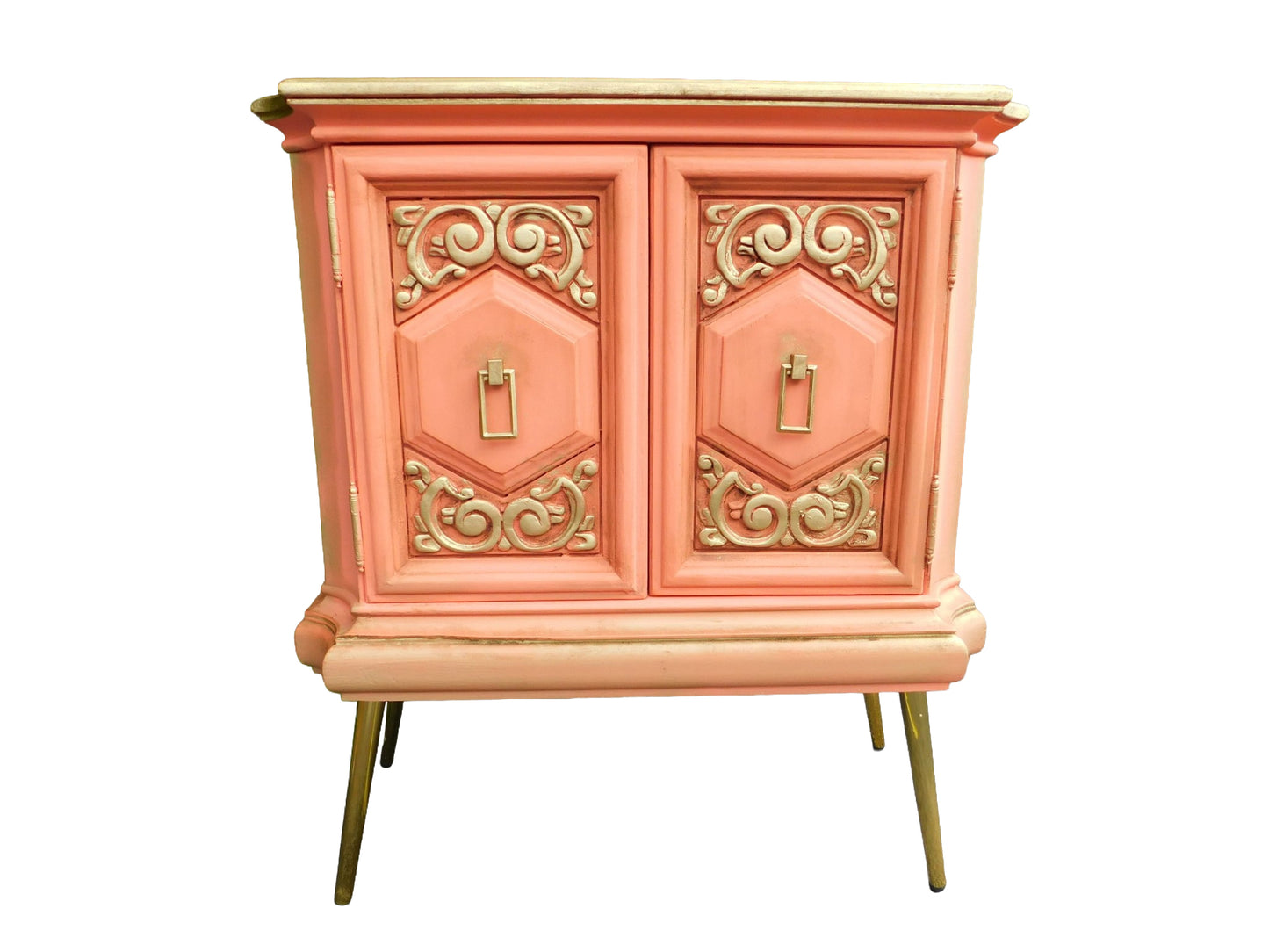 Vintage Apricot Side Table with Brass Legs | Tainaleevintage"